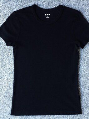 ⭐NWOT - THREE DOTS 100% COTTON SHORT SLEEVE CREW NECK TEE In Black, size L⭐